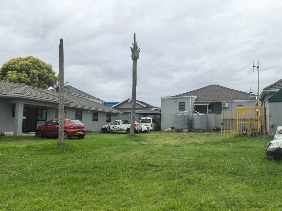 Commercial Property for Sale in Vincent Eastern Cape